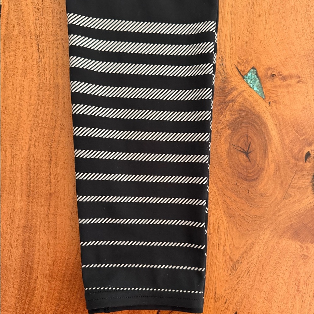 Athleta Shine Stripe Sonar Full Length - Picture 8 of 8